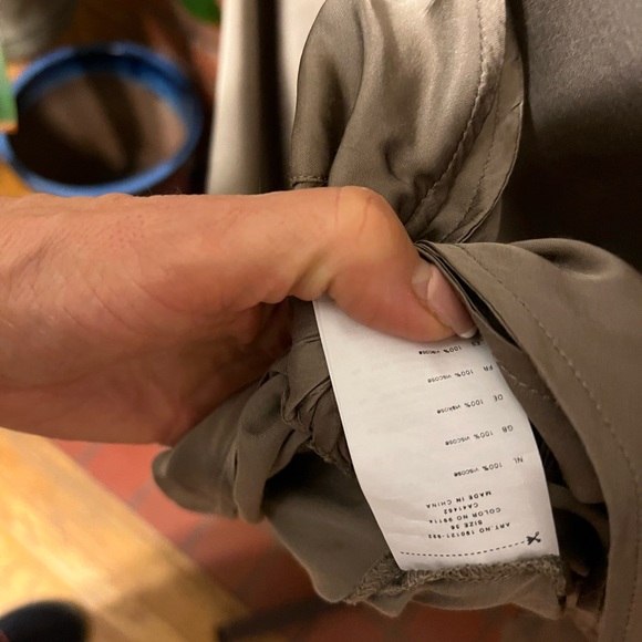 Yaya 100% silk like new condition size M blouse - Picture 5 of 6